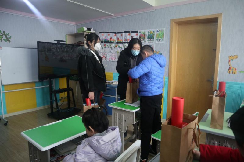传递爱心，点亮希望！天辰娱乐集团益语天辰娱乐复中心助力自闭症儿童温暖过新年